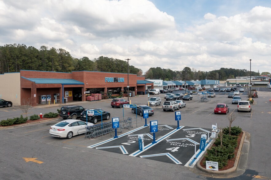 481 E Broad Ave, Rockingham, NC à louer - Photo de l’immeuble – Image 1 sur 14