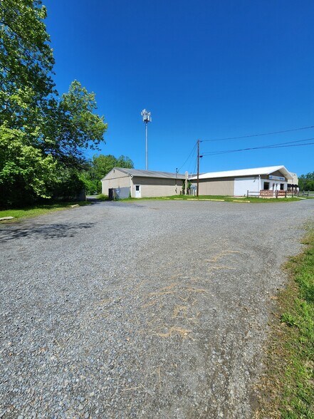 2127 US-206 Hwy, Southampton, NJ à louer - Photo de l’immeuble – Image 2 sur 4
