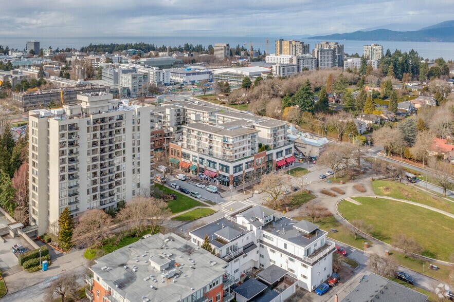 5755 Dalhousie Rd, Vancouver, BC à louer - Photo de l’immeuble – Image 2 sur 3