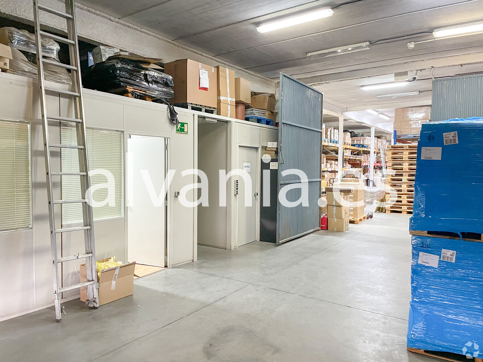 Industriel/Logistique dans Leganés, Madrid à vendre Photo de l’immeuble– Image 1 sur 13