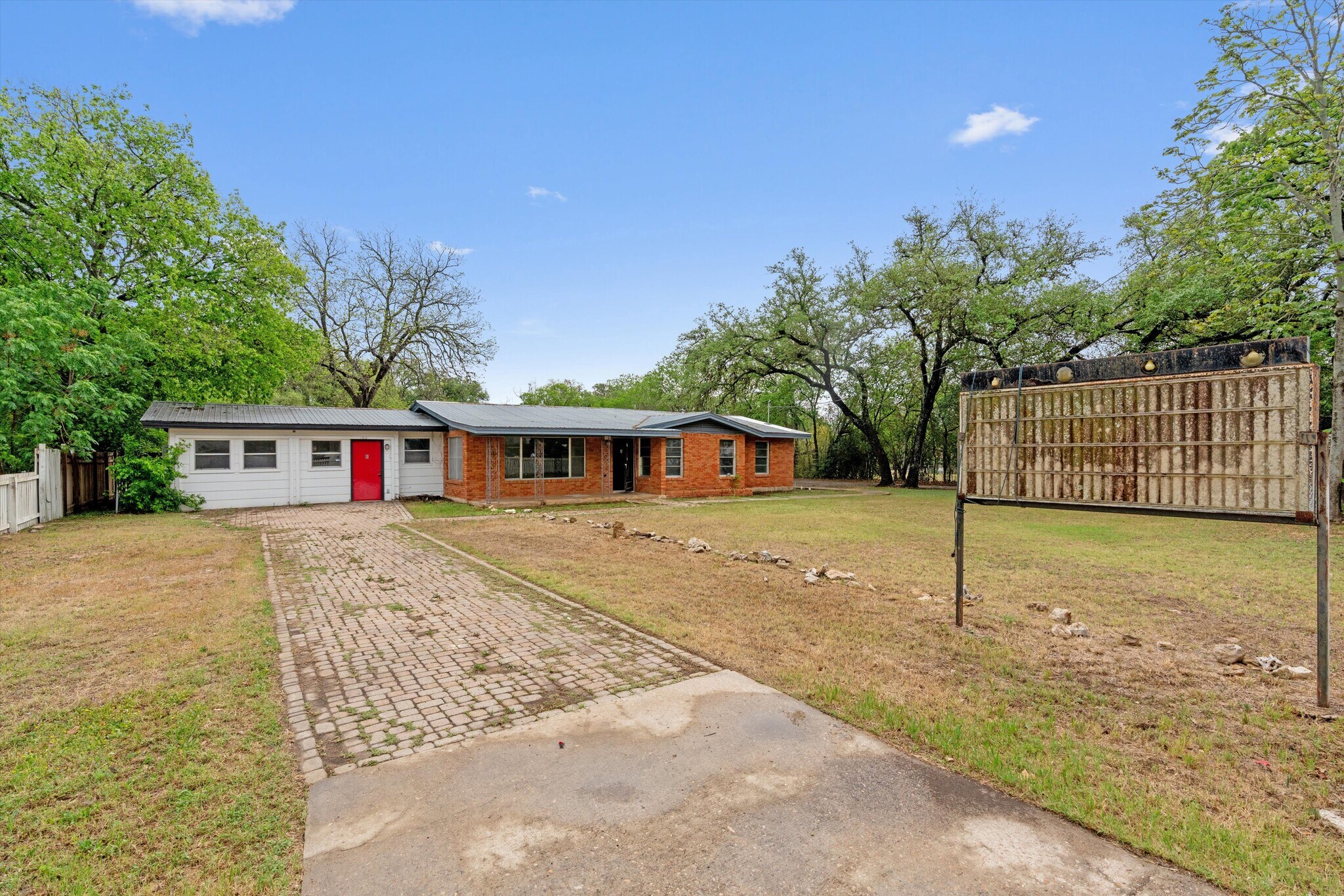 10205 Old Manchaca Rd, Austin, TX à louer Photo de l’immeuble– Image 1 sur 35
