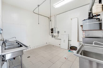 4500-4506 Inglewood Blvd, Los Angeles, CA à louer Photo intérieure– Image 2 sur 4