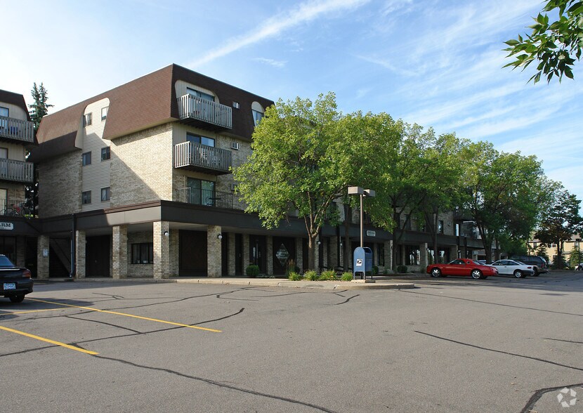 3902-3938 Cedar Grove Pky, Eagan, MN à louer - Photo de l’immeuble – Image 3 sur 4