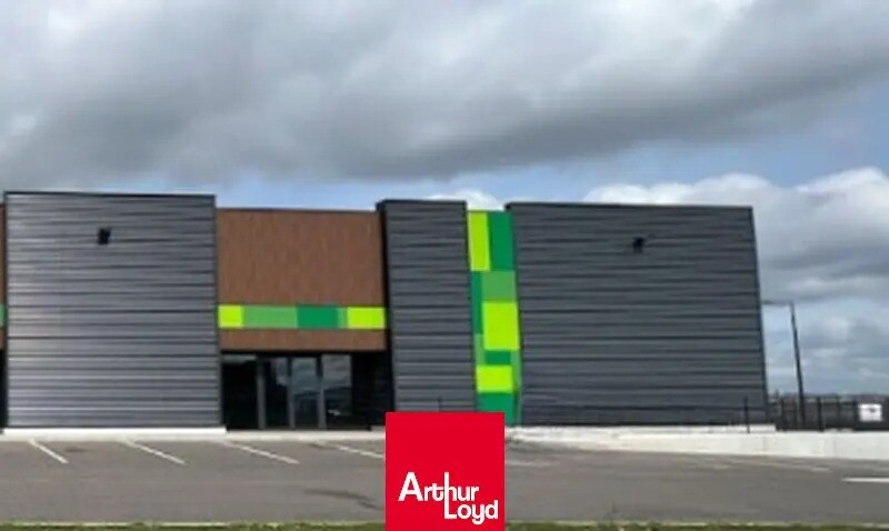 Local commercial dans Anse à louer Photo de l’immeuble– Image 1 sur 2