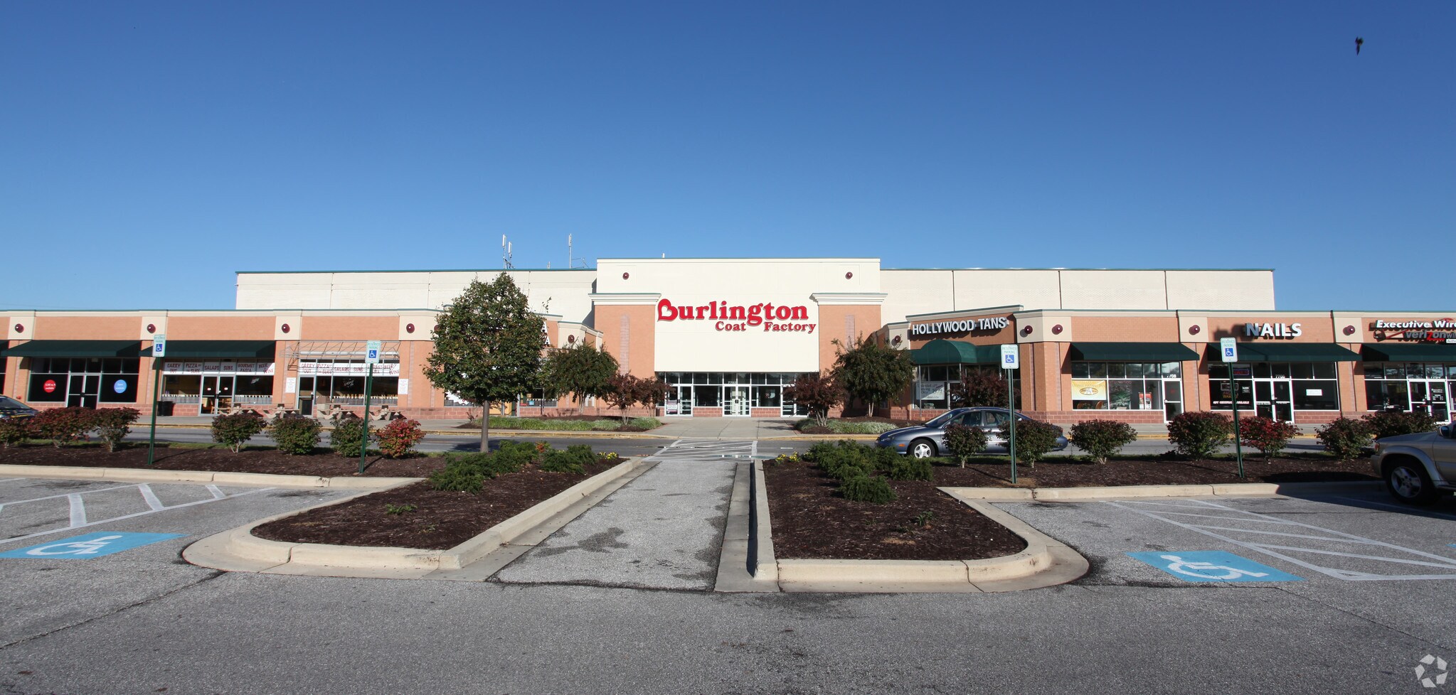 7700-7750 Ritchie Hwy, Glen Burnie, MD à louer Photo de l’immeuble– Image 1 sur 7