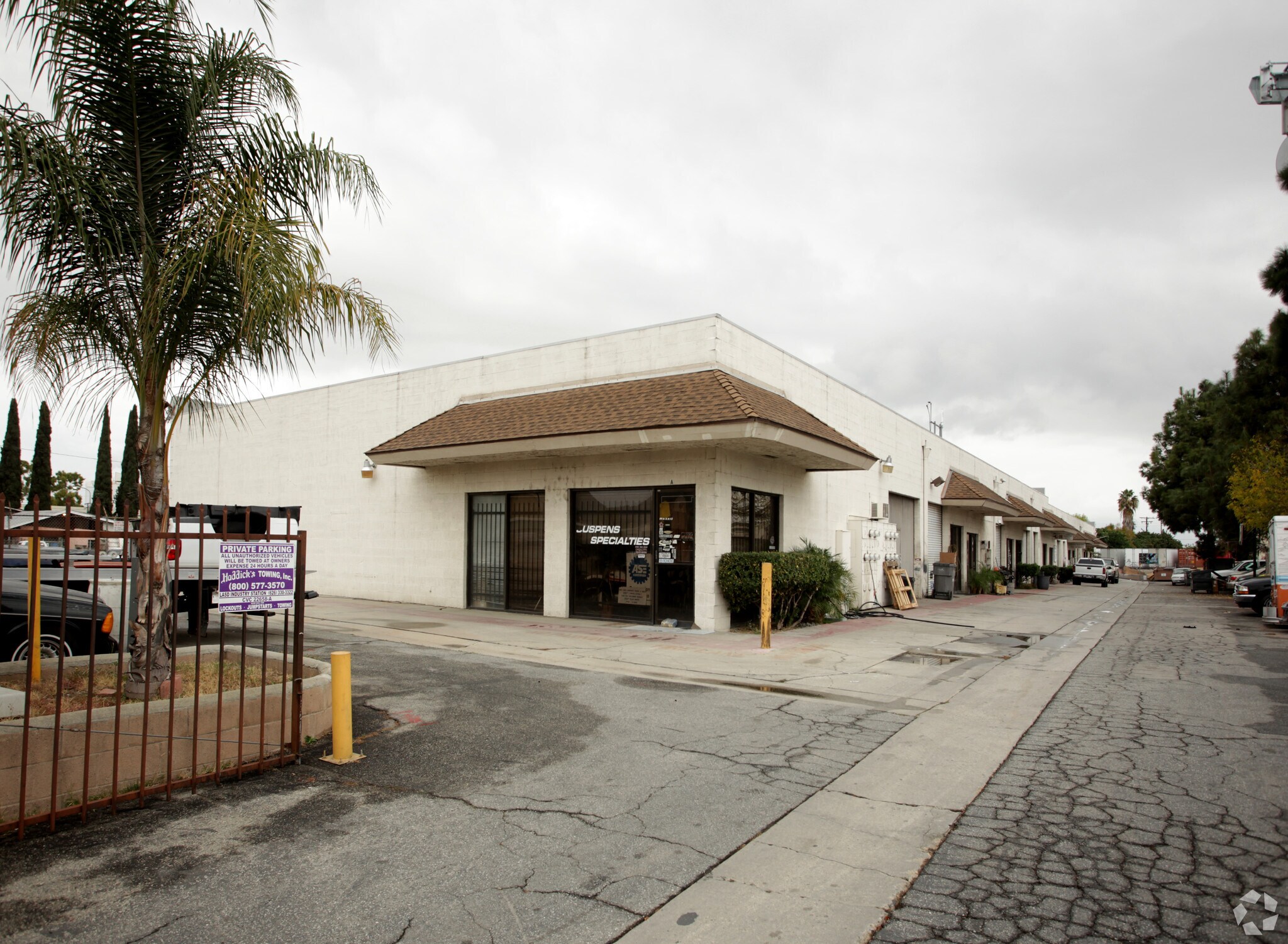 15117 Salt Lake Ave, City of Industry, CA à louer Photo principale– Image 1 sur 7