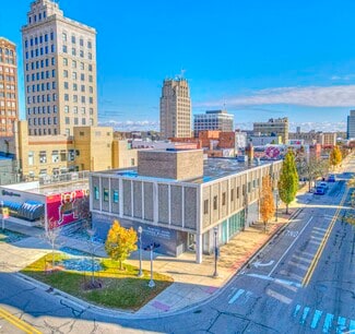 Plus de détails pour 145 S Jackson St, Jackson, MI - Bureau à vendre