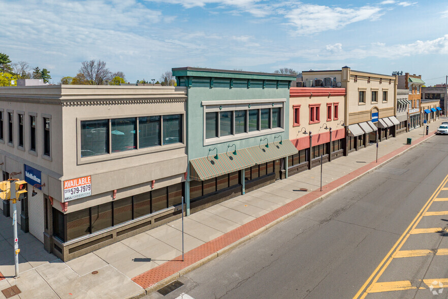 2401-2425 James St, Syracuse, NY à louer - Photo principale – Image 1 sur 5
