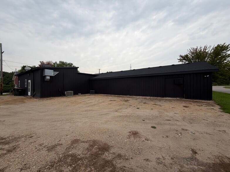 410 MN-60 Hwy, Elysian, MN à vendre - Photo de l’immeuble – Image 2 sur 25