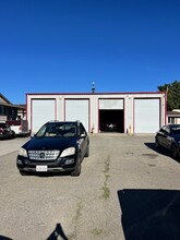 2697 El Portal Dr, San Pablo, CA à louer Photo de l’immeuble– Image 1 sur 5