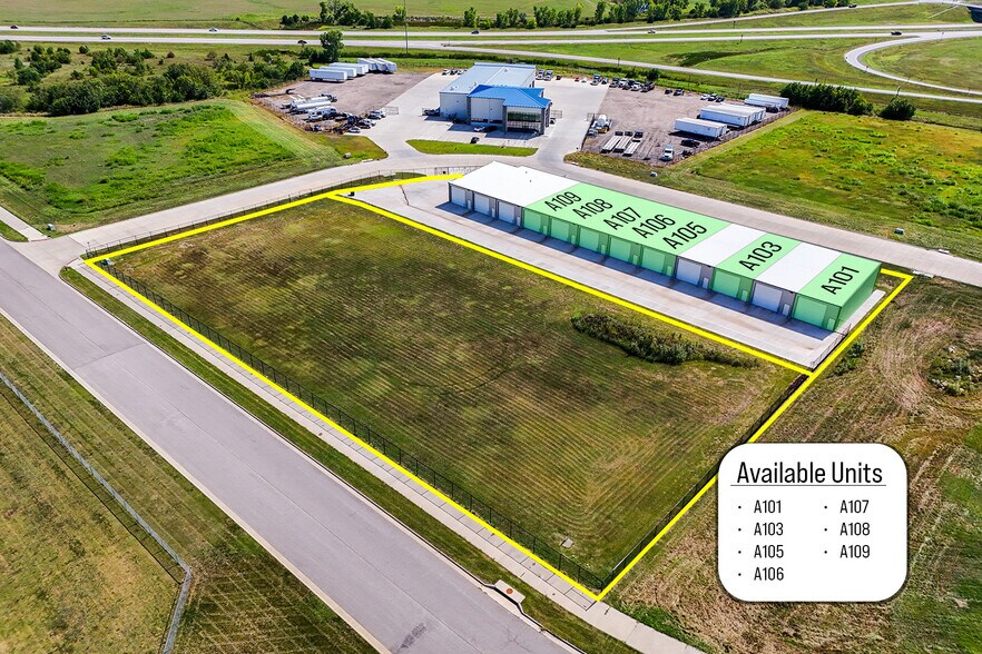 1532 E Mason Dr, Kechi, KS à vendre - Photo de l’immeuble – Image 1 sur 56