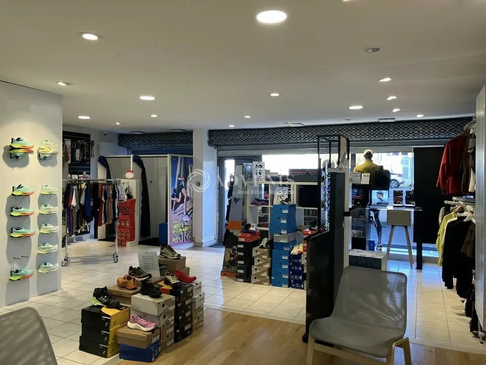 Local commercial dans Bourges à vendre Photo intérieure– Image 1 sur 4