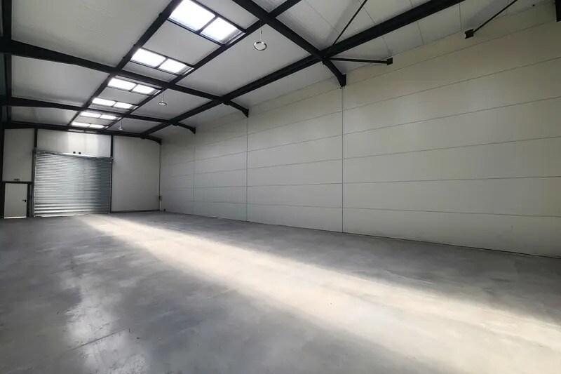 Local d’activités dans Sète à louer - Photo intérieure – Image 2 sur 9