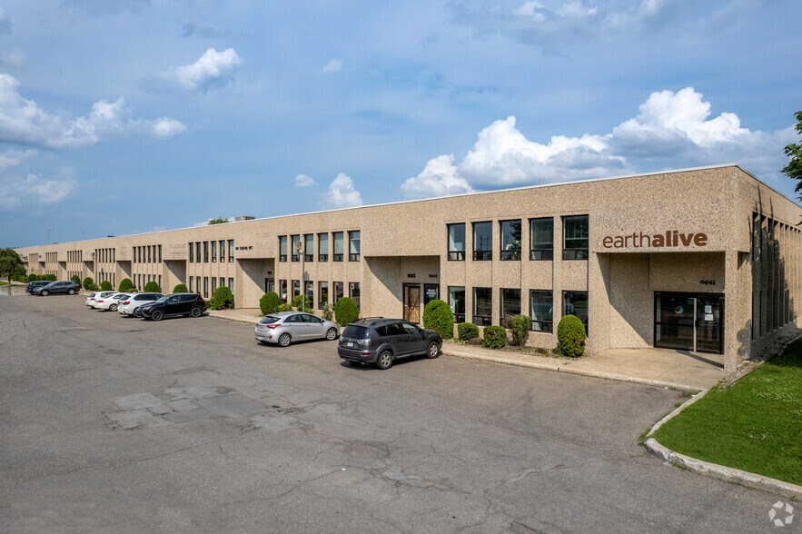 9649 Rue Saint-Clément, Montréal, QC à vendre - Photo de l’immeuble – Image 1 sur 3