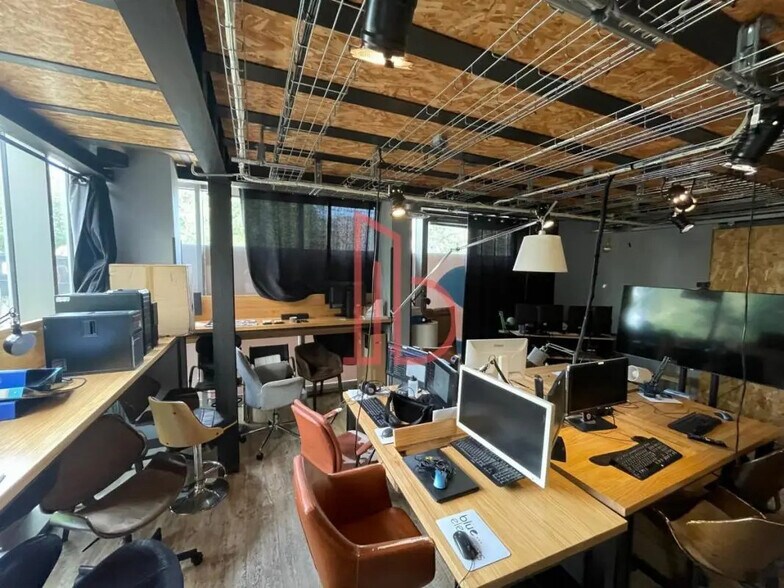 Bureau dans Bordeaux à louer - Photo de l’immeuble – Image 2 sur 6