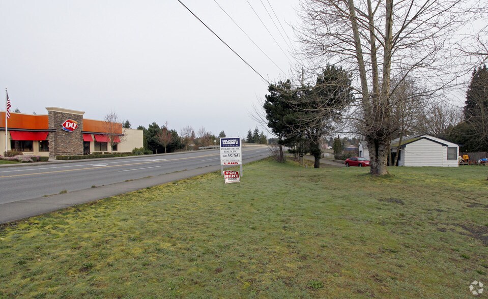 608 Lilly Rd SE, Olympia, WA à louer - Photo principale – Image 1 sur 2
