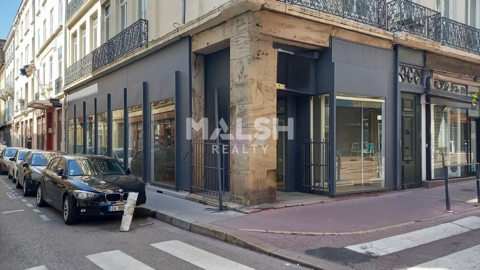 Local commercial dans Saint-Étienne à louer - Photo de l’immeuble – Image 3 sur 4