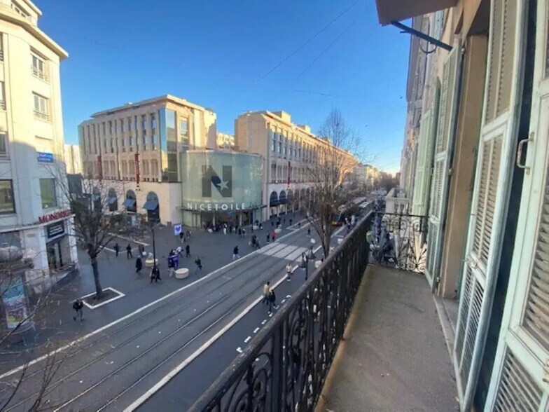 Bureau dans Nice à louer - Photo de l’immeuble – Image 2 sur 20
