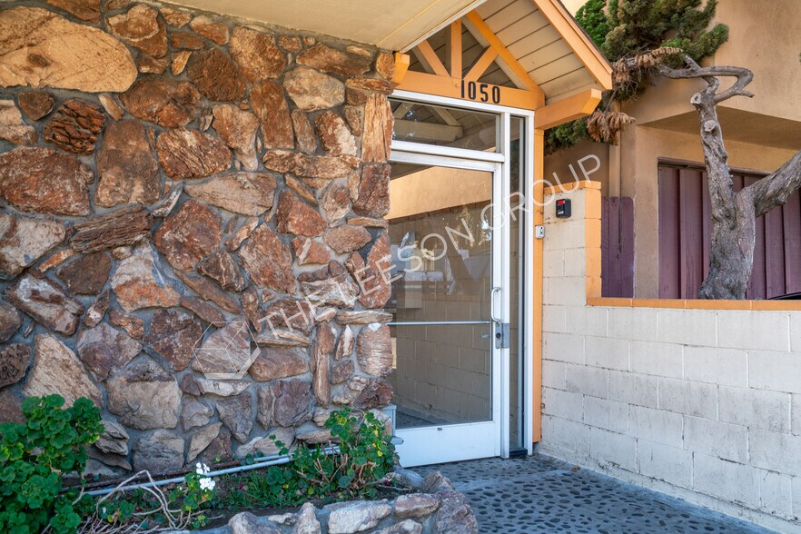1050 Dawson Ave, Long Beach, CA à vendre - Photo de l’immeuble – Image 3 sur 9