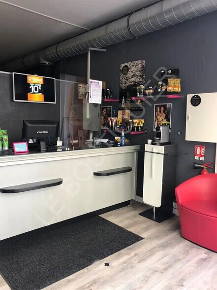 Local commercial dans Douai à vendre - Photo de l’immeuble – Image 2 sur 5
