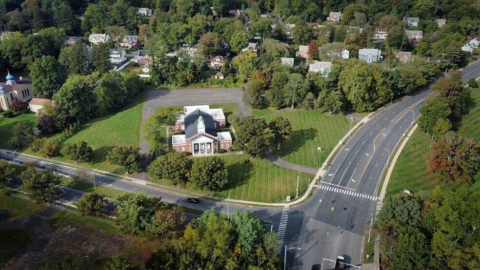 235 Scarborough St, Hartford, CT à vendre - Photo de l’immeuble – Image 3 sur 19