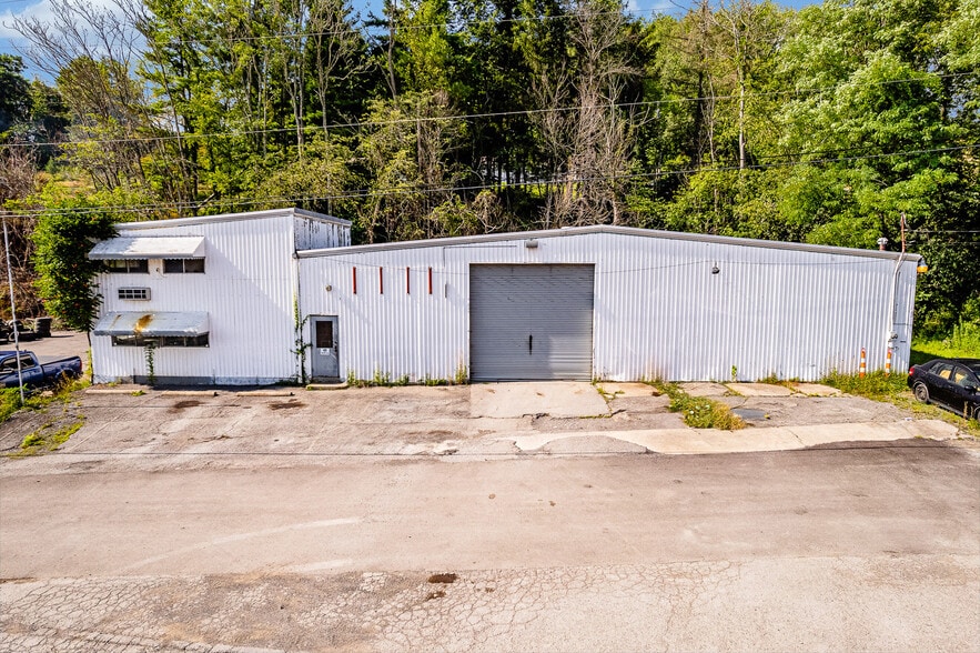 25 Opal Dr, Fairmont, WV à vendre - Photo de l’immeuble – Image 3 sur 31
