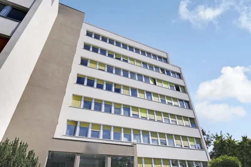 Bureau dans Bagneux à louer - Photo de l’immeuble – Image 1 sur 15