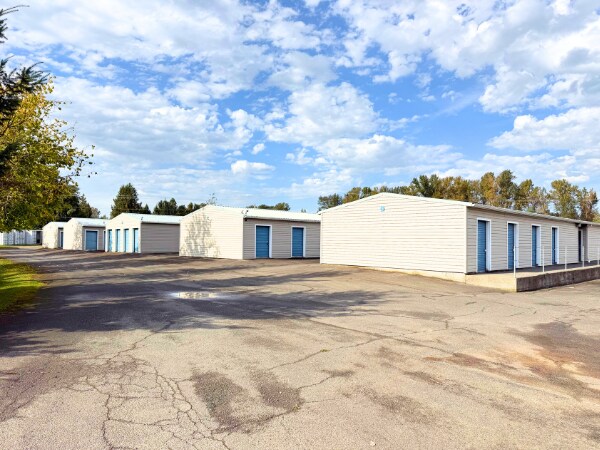 321 Everson Rd, Everson, WA à vendre - Photo de l’immeuble – Image 2 sur 9