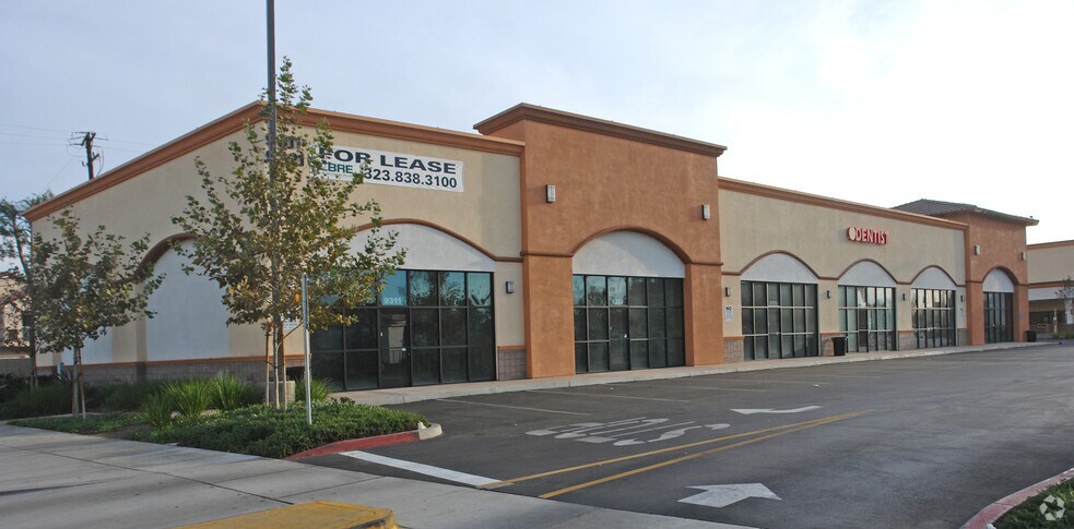 9333 Whittier Blvd, Pico Rivera, CA à louer - Photo de l’immeuble – Image 3 sur 11