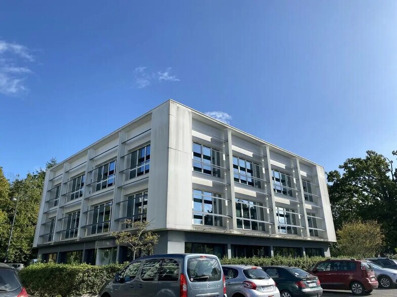 Bureau dans Rennes à louer - Photo de l’immeuble – Image 1 sur 7