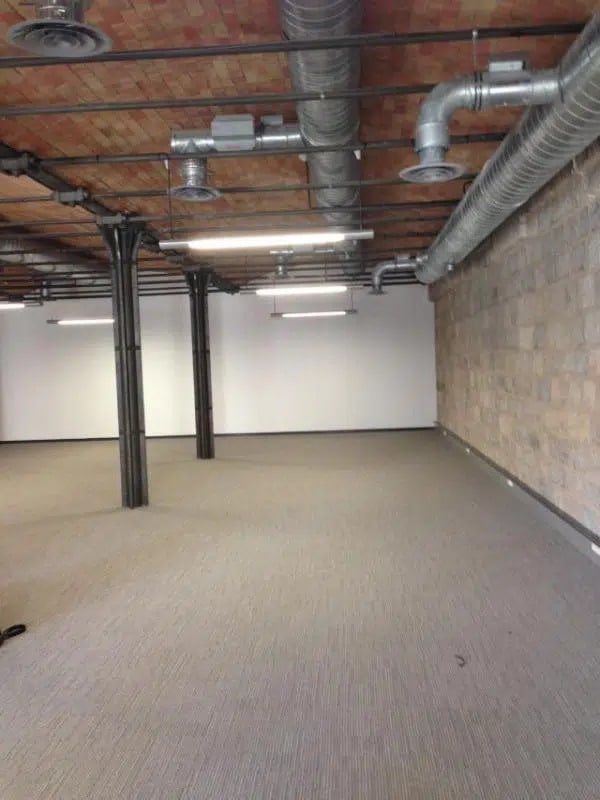 Plus de détails pour 10 Place De La Joliette, Marseille - Bureau à louer