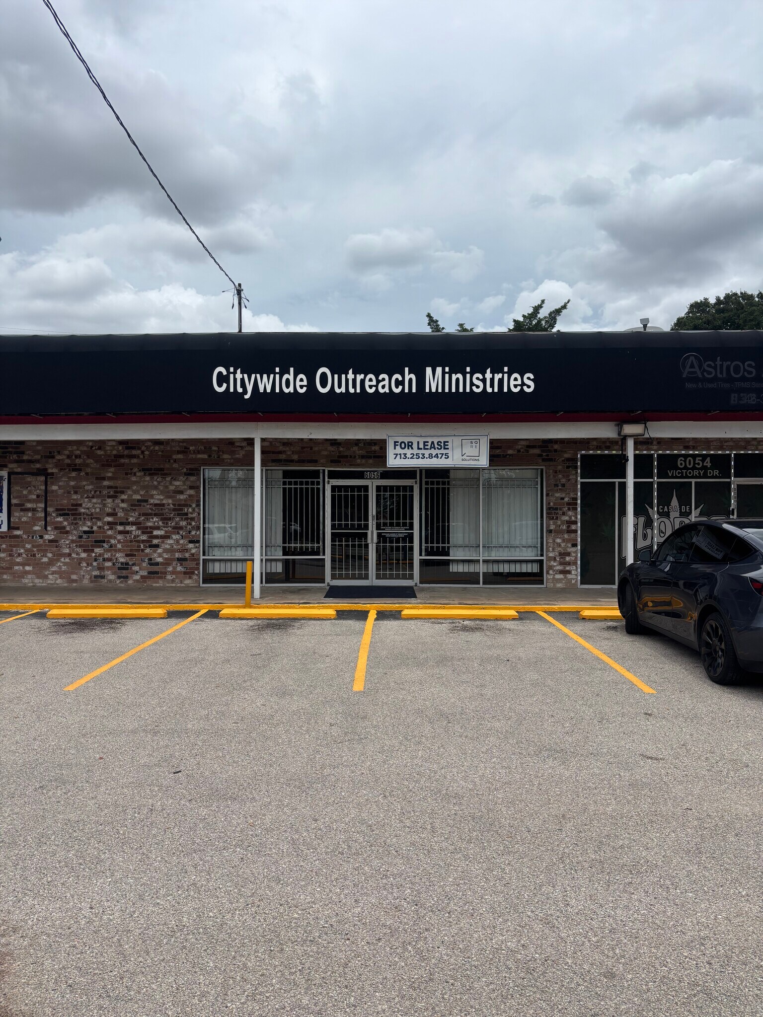6046-6060 W Little York Rd, Houston, TX à louer Photo de l’immeuble– Image 1 sur 4