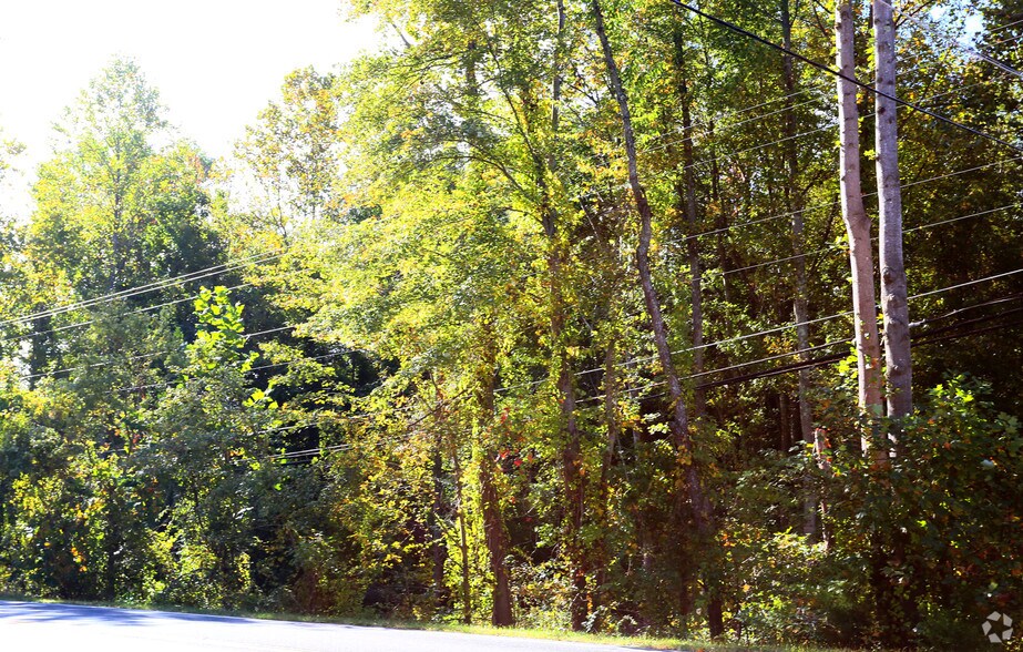 19038 Fuller Heights Rd, Triangle, VA à vendre - Photo principale – Image 1 sur 3