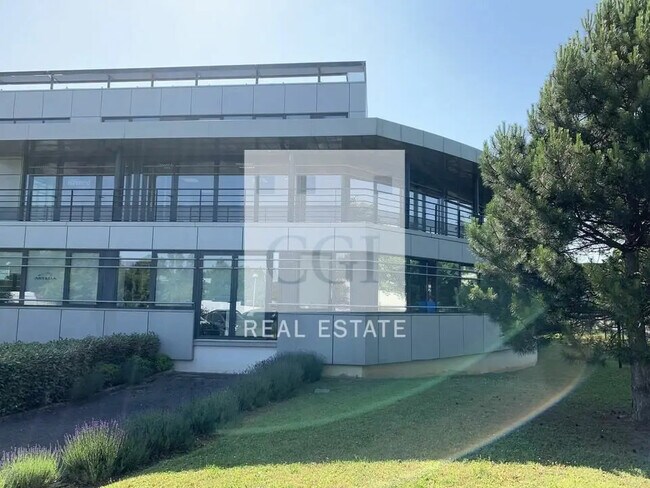 Plus de détails pour Bureau à louer