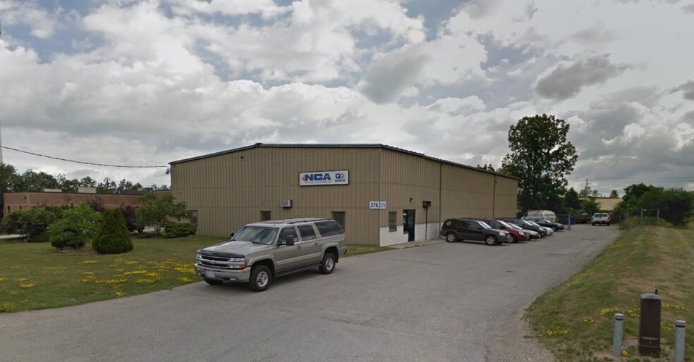 376 Sovereign Rd, London, ON à louer - Photo de l’immeuble – Image 3 sur 3