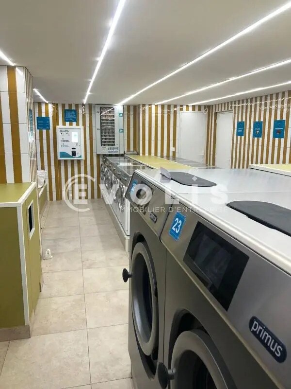 Local commercial dans Rueil-Malmaison à vendre Photo de l’immeuble– Image 1 sur 3