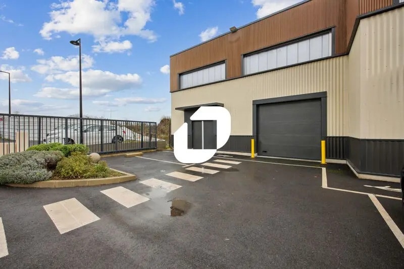 Local d’activités dans Marcoussis à louer Photo de l’immeuble– Image 1 sur 17