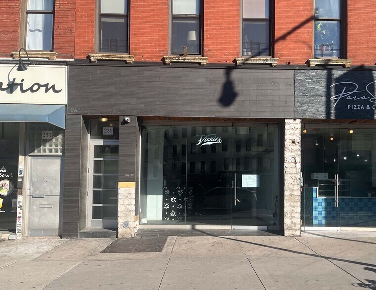 239 Flatbush Ave, Brooklyn, NY à louer - Photo de l’immeuble – Image 2 sur 7