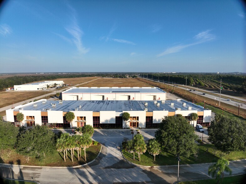 1901 Longleaf Blvd, Lake Wales, FL à vendre - Photo de l’immeuble – Image 3 sur 15