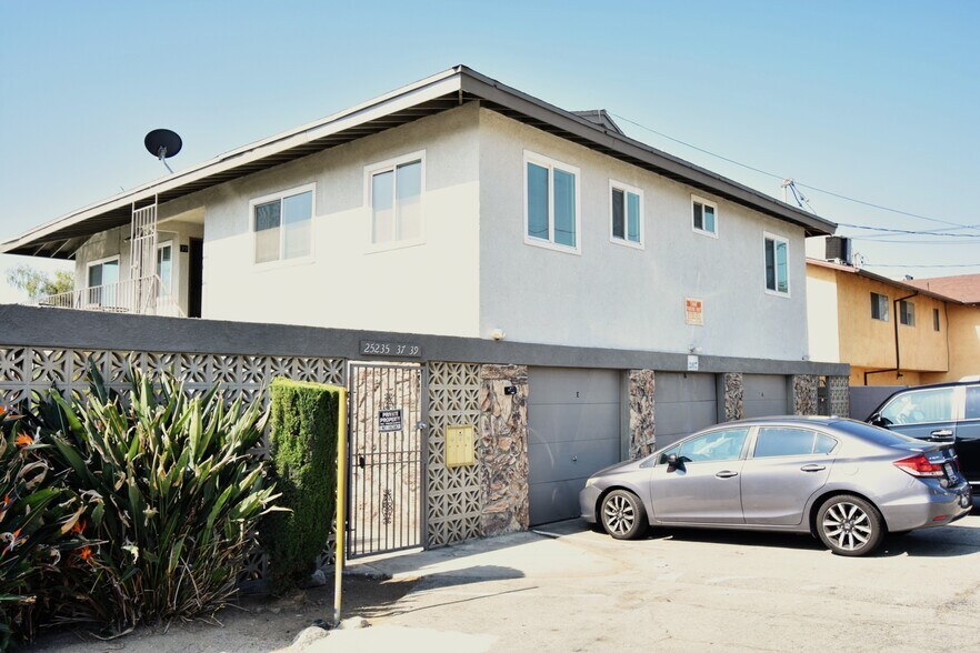 25235 Pacific St, San Bernardino, CA à vendre - Photo de l’immeuble – Image 3 sur 20