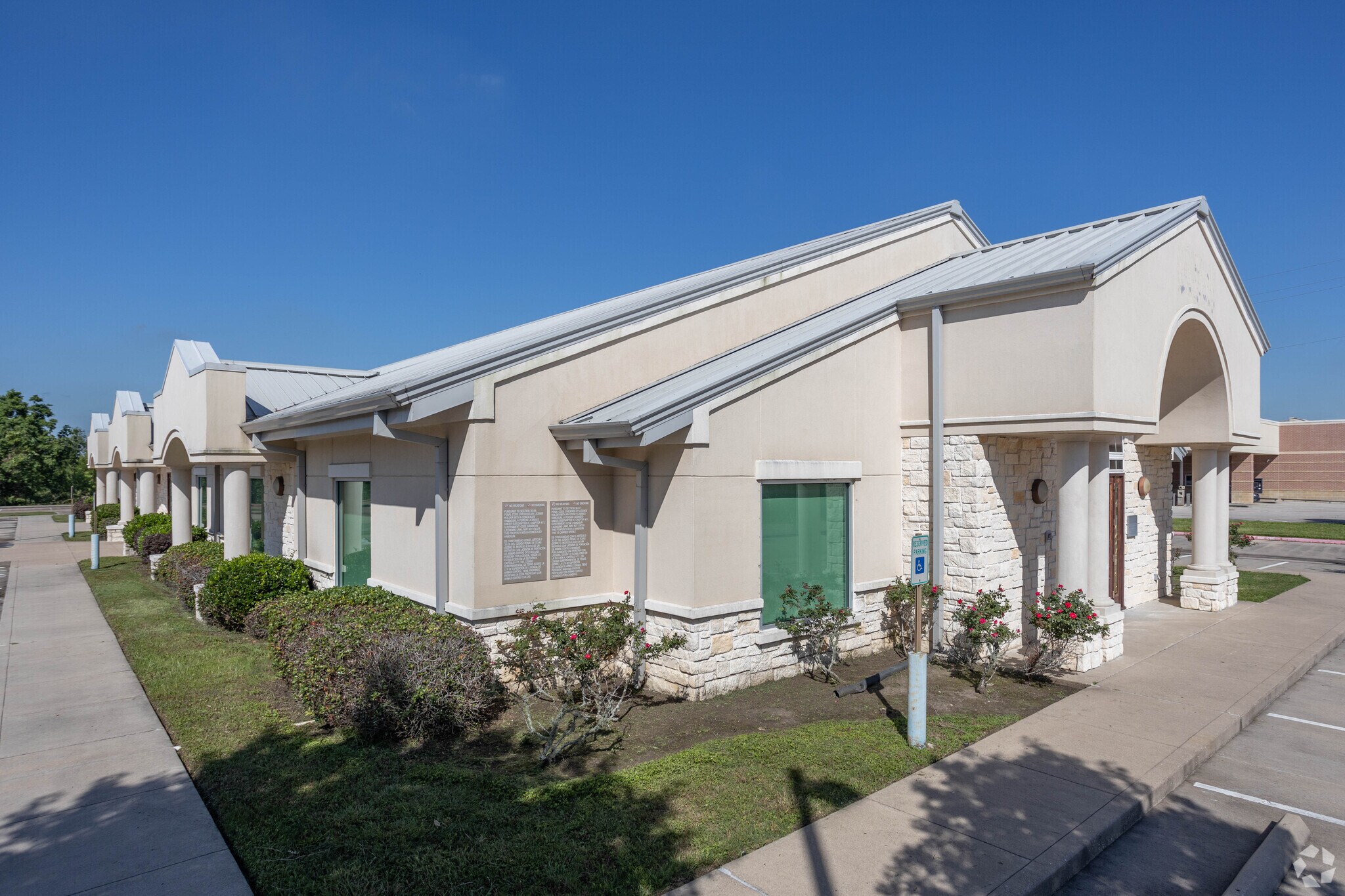 1650 E Winding Way Dr, Friendswood, TX à louer Photo principale– Image 1 sur 6