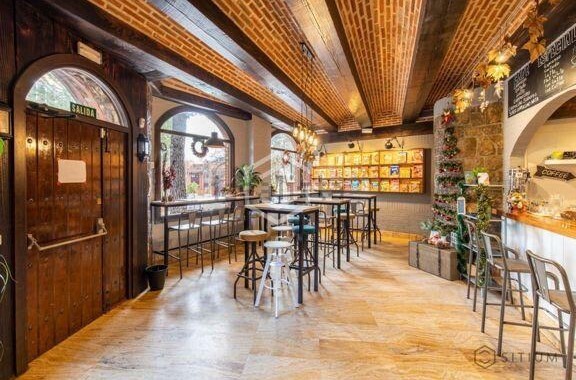 Local commercial dans Tres Cantos, Madrid à louer - Photo de l’immeuble – Image 3 sur 9