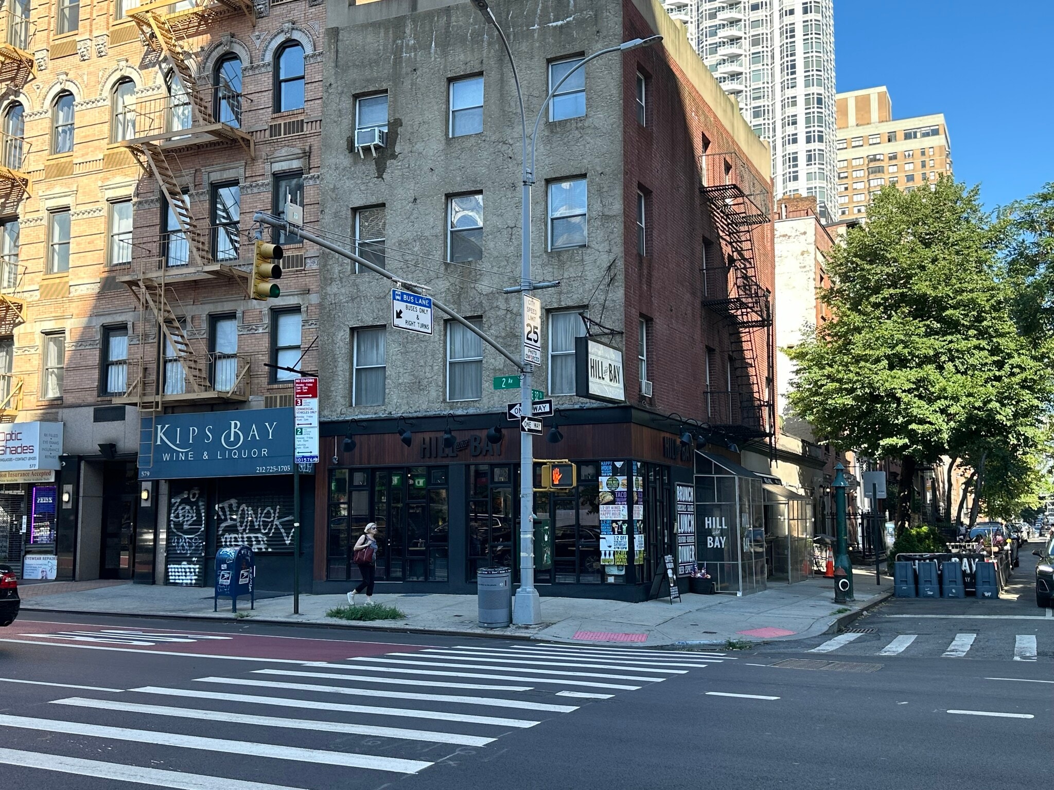 581 Second Ave, New York, NY à louer Photo de l’immeuble– Image 1 sur 1