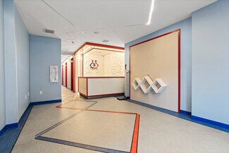 Plus de détails pour 1976 2nd Ave, New York, NY - Médical à louer