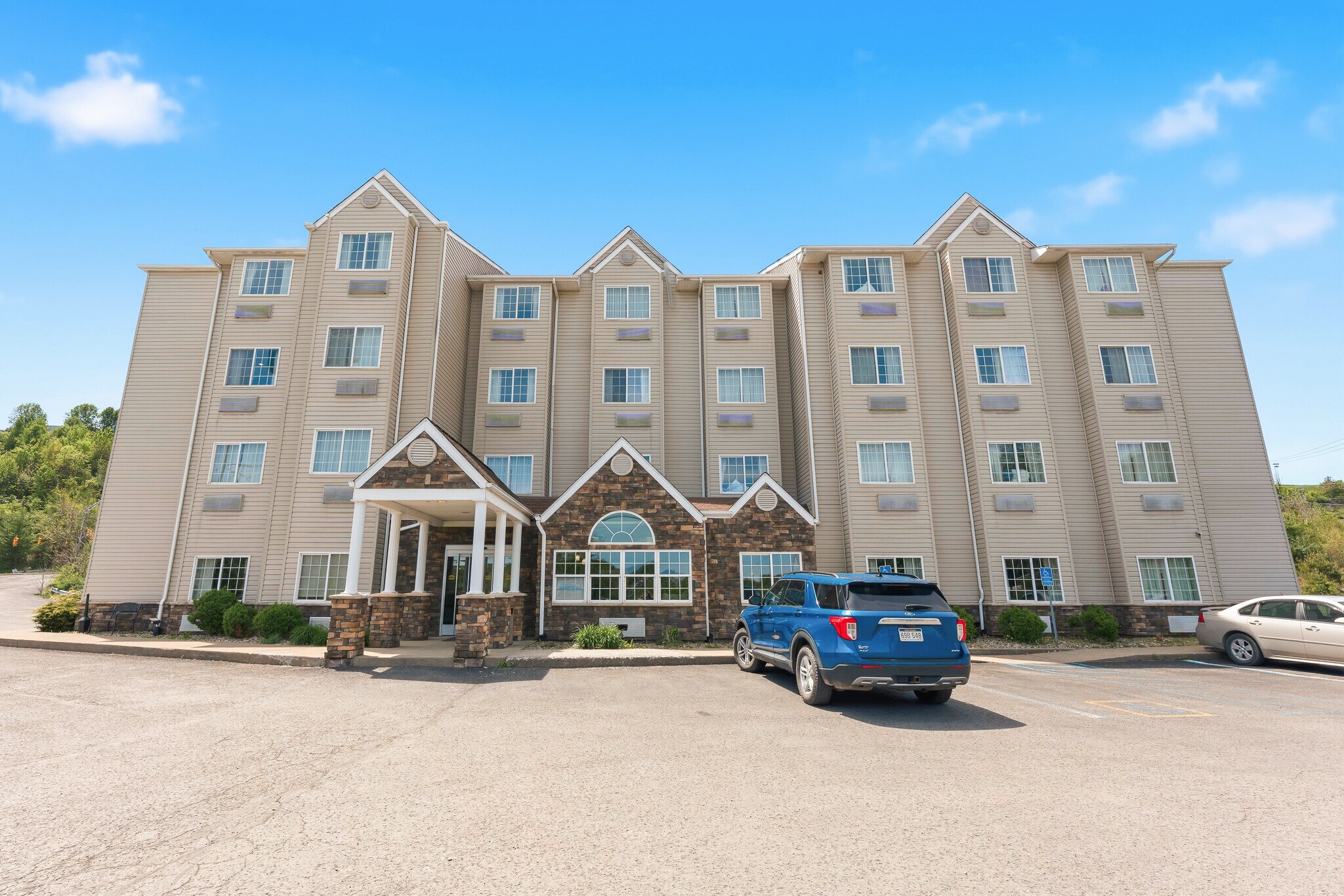 15 Lawless Rd, Morgantown, WV à vendre Photo principale– Image 1 sur 69