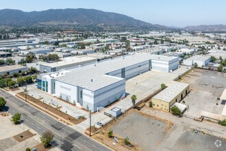 212 N Smith Ave, Corona, CA - Vue aérienne  vue de carte
