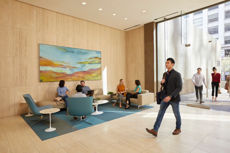225 Broadway, San Diego, CA à louer - Photo de l’immeuble – Image 1 sur 4
