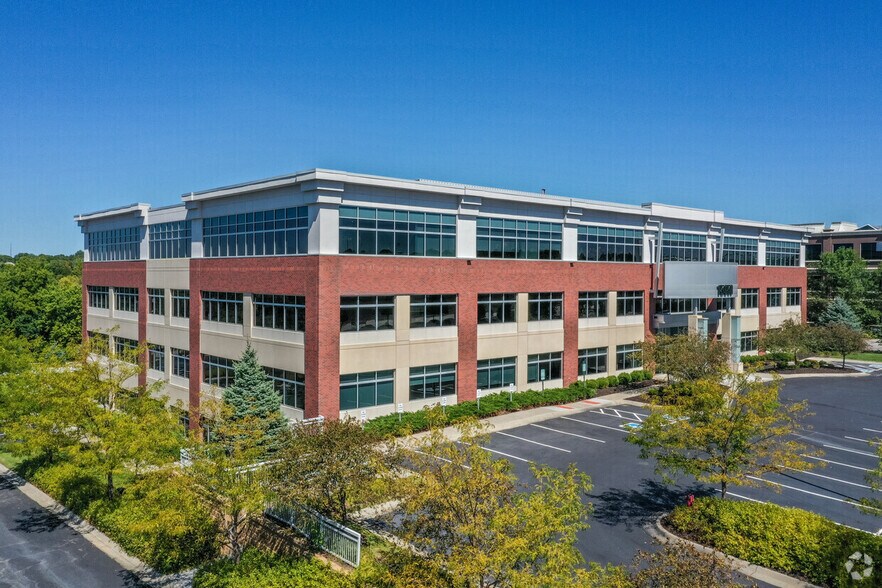 15950 W Dodge Rd, Omaha, NE à louer - Photo principale – Image 1 sur 29