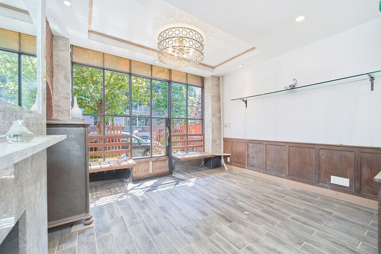 177 E 117th St, New York, NY à louer Photo principale– Image 1 sur 18