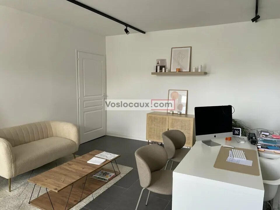 Bureau dans Antibes à louer Photo de l’immeuble– Image 1 sur 5